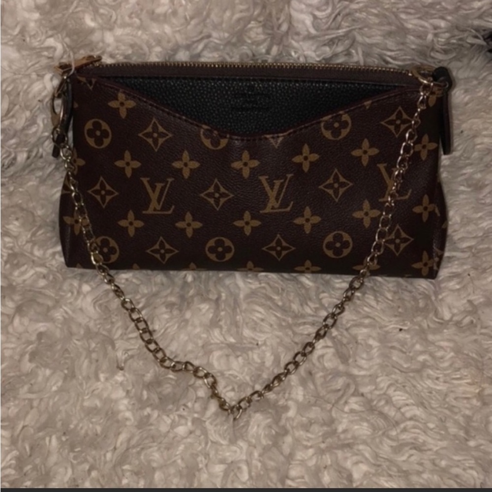 Louis Vuitton Pallas clutch -Model No M44055